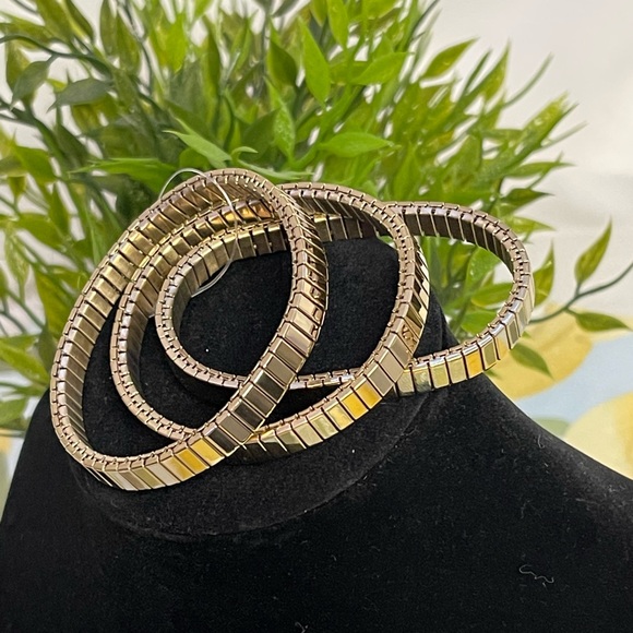 NEIMAN MARCUS Goldtone Stretch Bracelet set of 3 - Picture 1 of 5